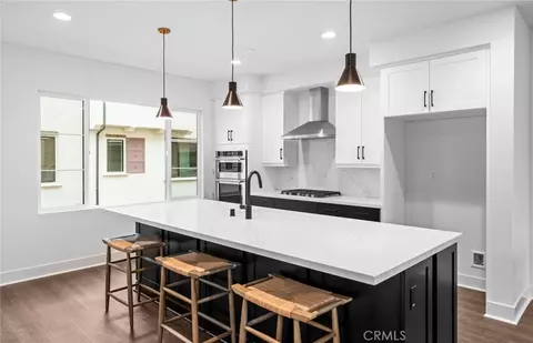 Kitchen - 102 Sorrel Ct, Burbank, CA 91506 photo 1 of 4