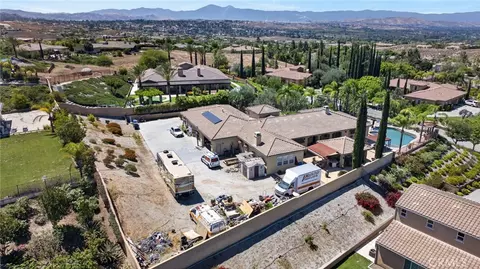 View/Area - 7452 Breckenridge Dr, Riverside, CA 92506 photo 6 of 9