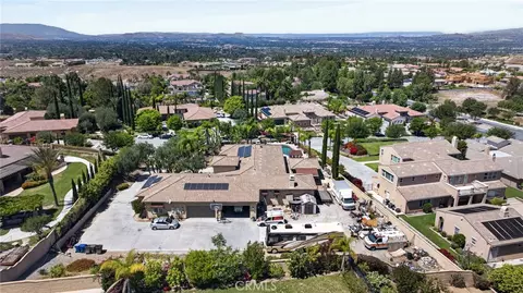 View/Area - 7452 Breckenridge Dr, Riverside, CA 92506 photo 7 of 9