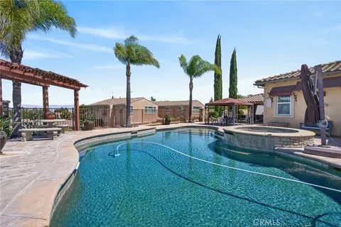 Exterior - 7452 Breckenridge Dr, Riverside, CA 92506 photo 15 of 20