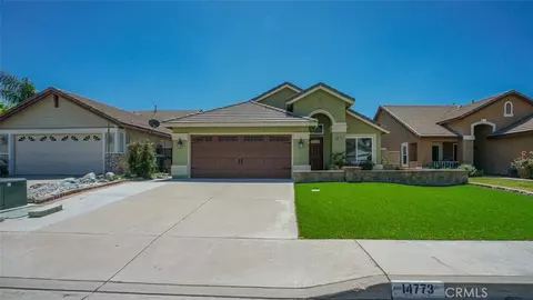 14773 Foxfield Ln, Fontana, CA 92336