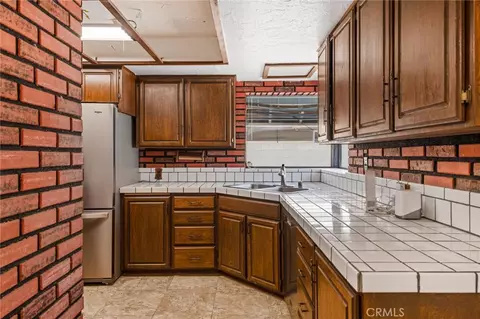 Kitchen - 9145 Garfield St, Riverside, CA 92503 photo 5 of 5
