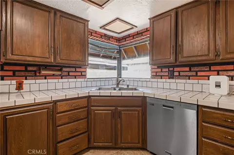 9145 Garfield St, Riverside, CA 92503 photo 10