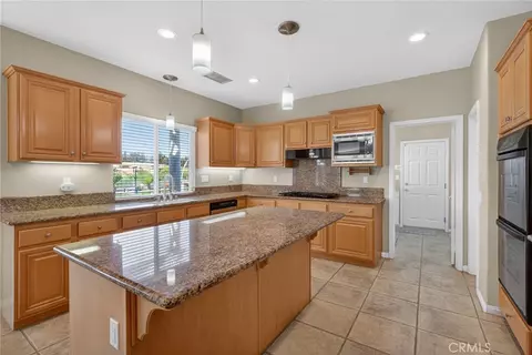 Kitchen - 14427 Ashton, Riverside, CA 92508 photo 2 of 7