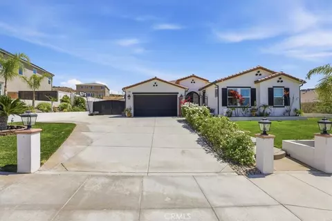 Exterior - 7528 Haystack Loop, Riverside, CA 92507 photo 3 of 18