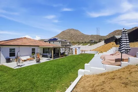 Exterior - 7528 Haystack Loop, Riverside, CA 92507 photo 8 of 18