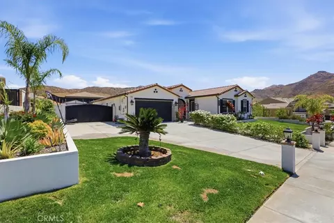 Exterior - 7528 Haystack Loop, Riverside, CA 92507 photo 2 of 18