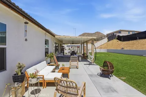 Exterior - 7528 Haystack Loop, Riverside, CA 92507 photo 14 of 18