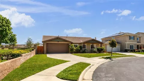 279 Alverstone, Hemet, CA 92543