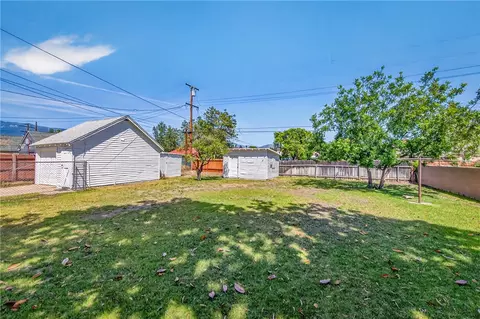 Exterior - 2863 N E, San Bernardino, CA 92405 photo 8 of 9