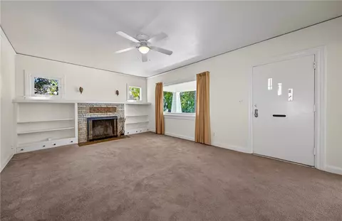 Living - 2863 N E, San Bernardino, CA 92405 photo 2 of 4