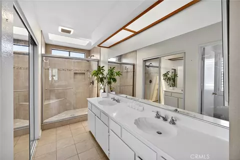 Bath - 6777 Inyo, Rancho Cucamonga, CA 91701 photo 2 of 4