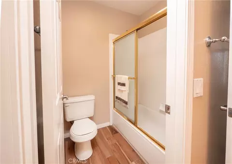 Bath - 14251 Ashton Ln, Riverside, CA 92508 photo 6 of 7