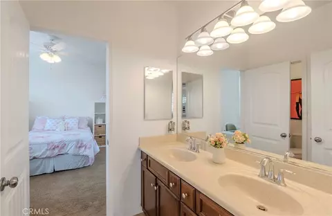 Bath - 15104 Whitegate, Fontana, CA 92336 photo 5 of 7