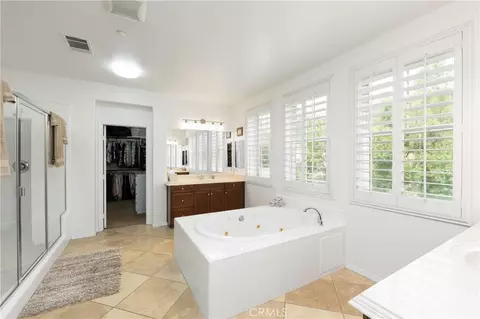 Bath - 15104 Whitegate, Fontana, CA 92336 photo 1 of 7
