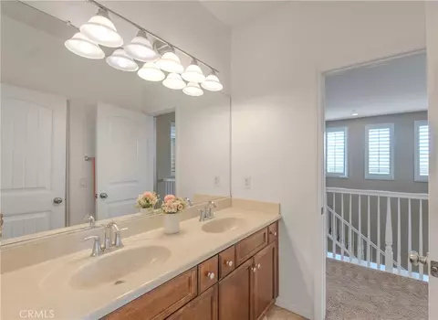 Entry Way - 15104 Whitegate, Fontana, CA 92336 photo 3 of 5