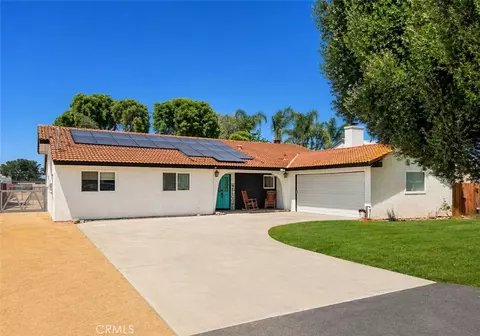 1429 Barnhart Ln, Norco, CA 92860