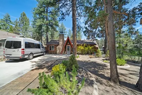 Exterior - 1004 Wendy Ave, Big Bear City, CA 92314 photo 6 of 14