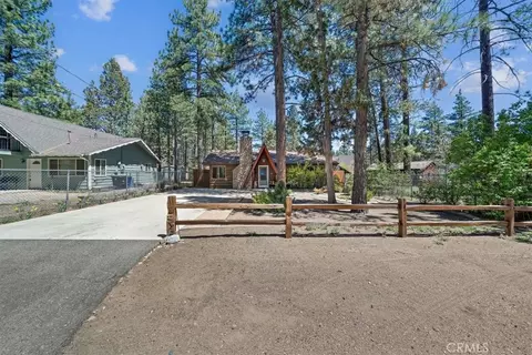 Exterior - 1004 Wendy Ave, Big Bear City, CA 92314 photo 2 of 14