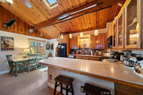 Kitchen - 1004 Wendy Ave, Big Bear City, CA 92314 photo 1 of 4