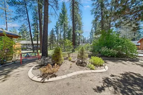 Exterior - 1004 Wendy Ave, Big Bear City, CA 92314 photo 7 of 14