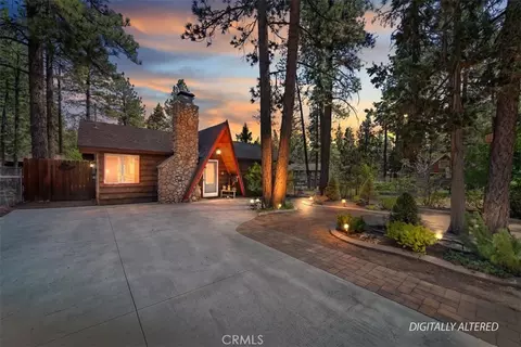 1004 Wendy Ave, Big Bear City, CA 92314