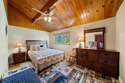 Bedroom - 1004 Wendy Ave, Big Bear City, CA 92314 photo 3 of 4