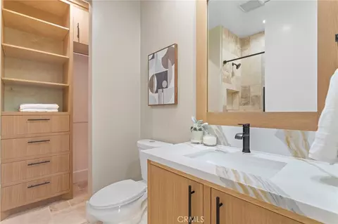 Bath - 27937 Whisper, Temecula, CA 92590 photo 3 of 7