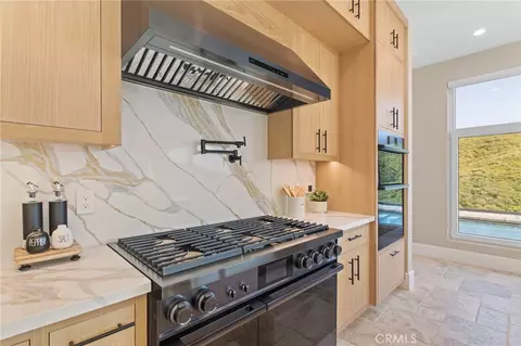 Kitchen - 27937 Whisper, Temecula, CA 92590 photo 3 of 5