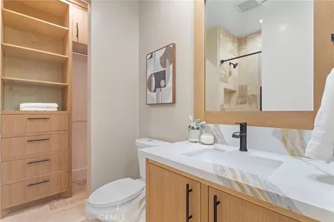 Bath - 27937 Whisper, Temecula, CA 92590 photo 3 of 7