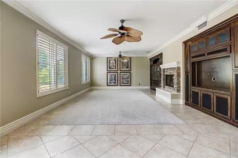 Living - 14182 Crystal Vw, Riverside, CA 92508 photo 2 of 10