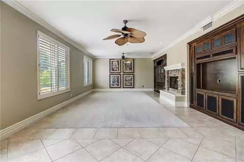 Living - 14182 Crystal Vw, Riverside, CA 92508 photo 2 of 10