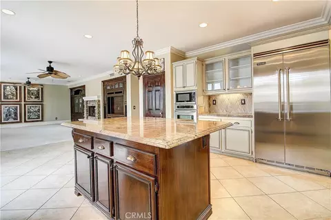 Kitchen - 14182 Crystal Vw, Riverside, CA 92508 photo 10 of 10