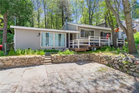 279 Forest Cir, Crestline, CA 92325