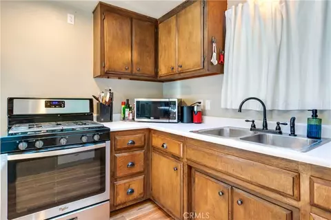 Kitchen - 279 Forest Cir, Crestline, CA 92325 photo 2 of 2