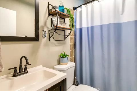 Bath - 279 Forest Cir, Crestline, CA 92325 photo 1 of 2