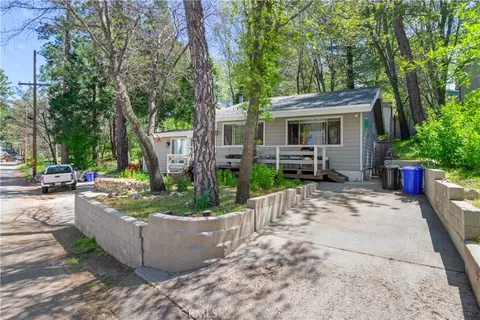 Exterior - 279 Forest Cir, Crestline, CA 92325 photo 2 of 7