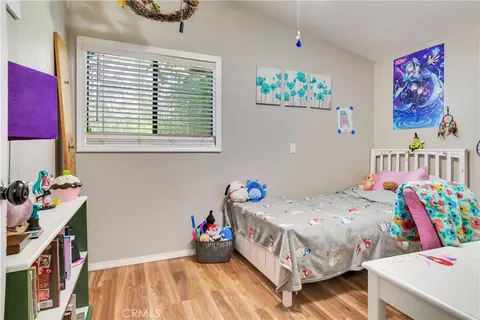 Bedroom - 279 Forest Cir, Crestline, CA 92325 photo 3 of 4