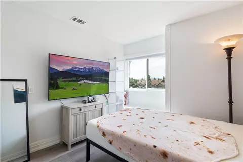 Bedroom - 274 Morning Sky, Perris, CA 92571 photo 4 of 5