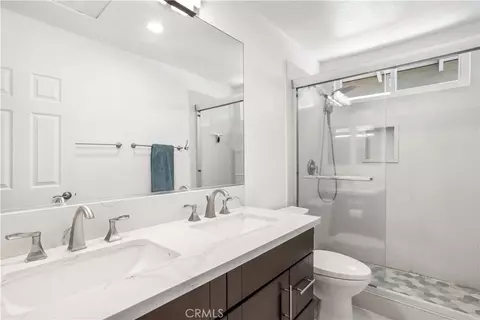 Bath - 282 Port Royal, Riverside, CA 92506 photo 4 of 4