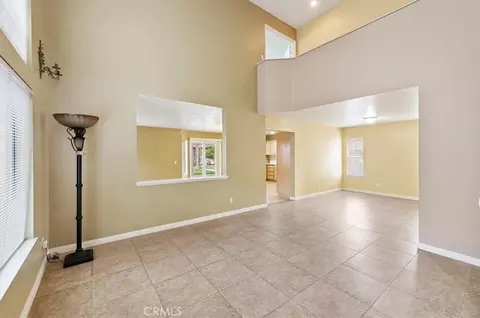 Living - 462 Coudures Way, Perris, CA 92571 photo 2 of 7