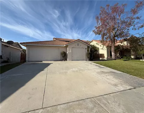 2565 W Fairview Dr, Rialto, CA 92377