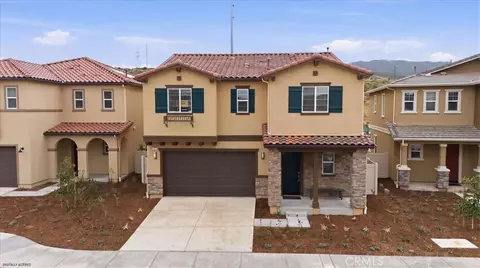 23716 Wilcox Dr, Newhall, CA 91321