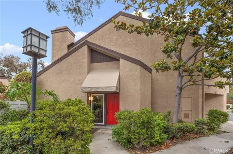 923 Hyde Ct, Costa Mesa, CA 92626