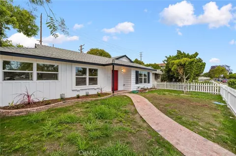 Exterior - 6953 E Stearns St, Long Beach, CA 90815 photo 7 of 17