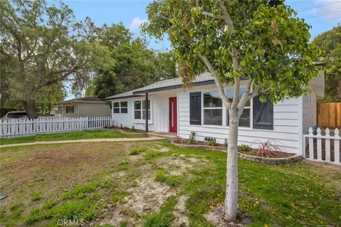 Exterior - 6953 E Stearns St, Long Beach, CA 90815 photo 6 of 17