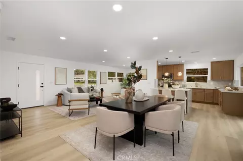 Dining - 6953 E Stearns St, Long Beach, CA 90815 photo 4 of 6