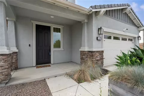 31467 Mosaic Ct, Winchester, CA 92596