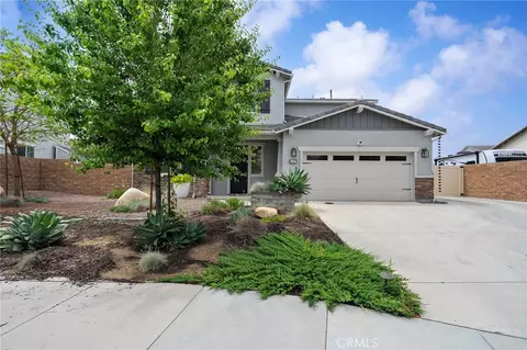 31467 Mosaic Ct, Winchester, CA 92596