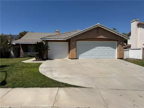 15128 Versailles, Lake Elsinore, CA 92530